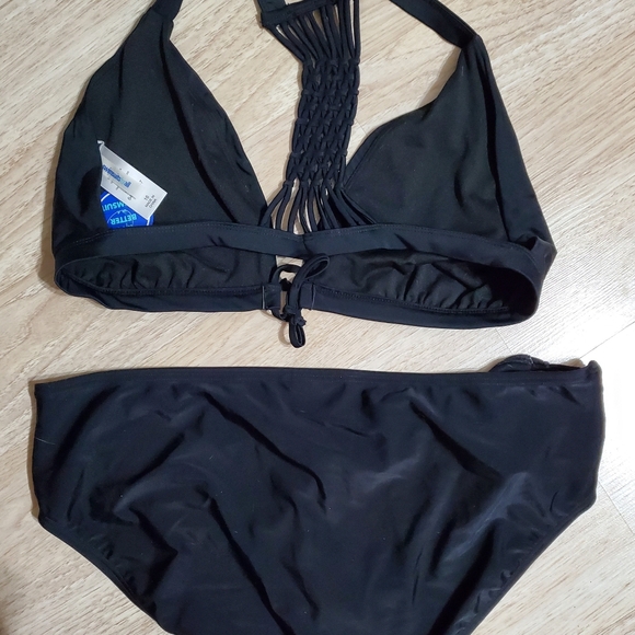 NEW bikini! - Picture 2 of 5